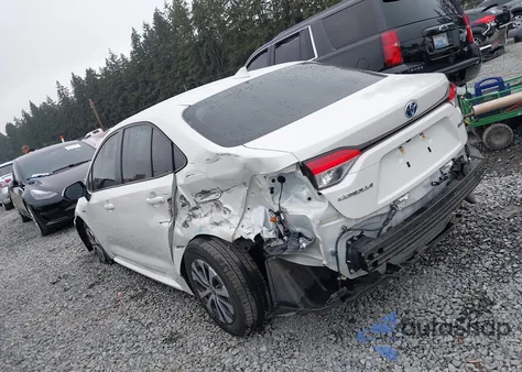 2021 Toyota Corolla Hybrid Le z USA, uszkodzony, nr VIN JTDEAMDE2MJ033727